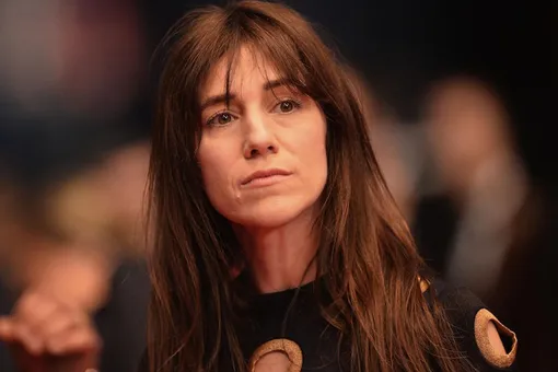 Шарлотта Генсбур создаст коллекцию косметики Шарлотта Генсбур создаст коллекцию косметики