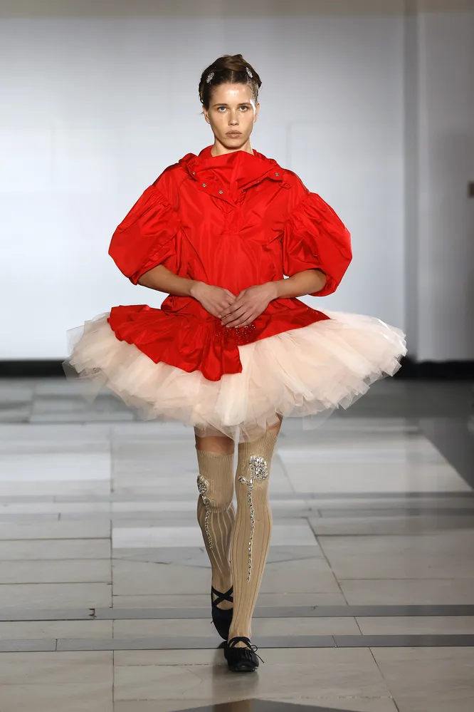 Simone Rocha весна-лето 2025 Simone Rocha весна-лето 2025