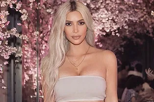 У Ким Кардашьян новая прическа, которую теперь многие захотят повторить