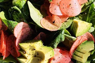 5 самых полезных вариантов заправки салата