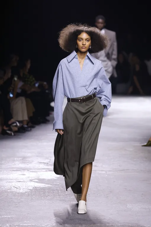 Bottega Veneta весна-лето 2025