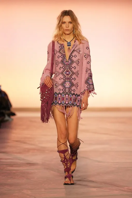 Isabel Marant весна-лето 2025 Isabel Marant весна-лето 2025