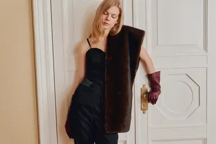 Новый взгляд на праздничный гардероб в новогодней коллекции Emka