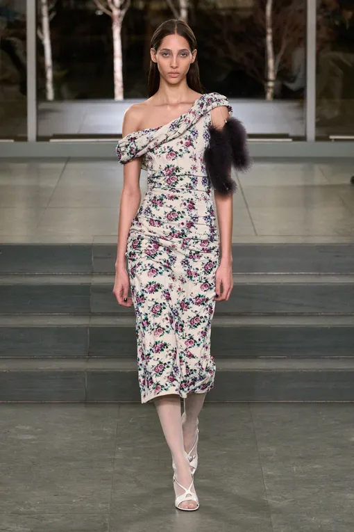 Tory Burch осень-зима 2025/2026 Tory Burch осень-зима 2025/2026