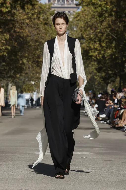 Stella McCartney весна-лето 2024 Stella McCartney весна-лето 2024