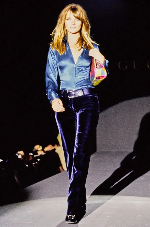 Кейт Мосс на показе Gucci осень-зима 1995