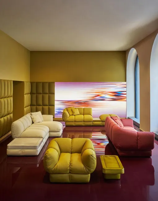 Система диванов Ardys для Cassina Система диванов Ardys для Cassina