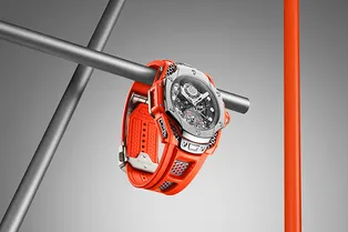 Hublot показали новые часы Big Bang в главном цвете этого лета