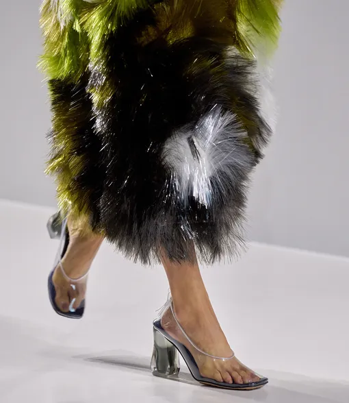 Bottega Veneta весна-лето 2026