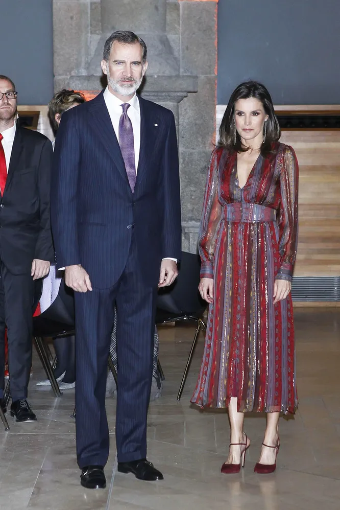 Платье Intropia, март 2019