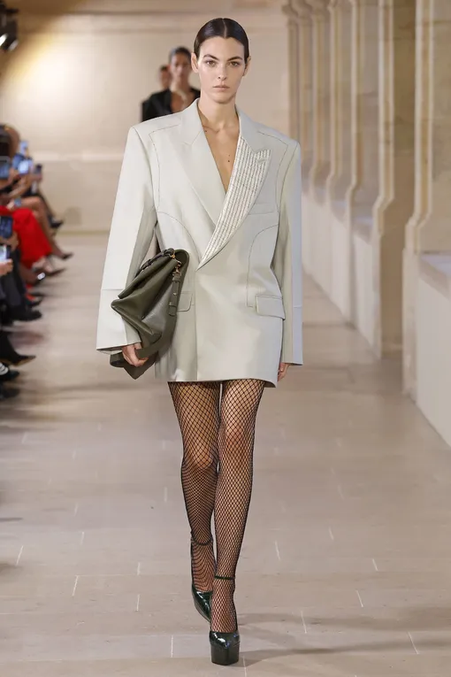 VICTORIA BECKHAM осень-зима 2023/24 VICTORIA BECKHAM осень-зима 2023/24