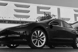 Как выглядит новая Tesla 3