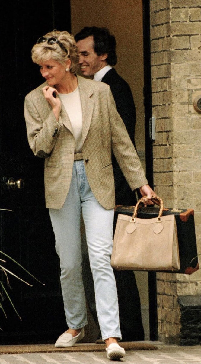 Gucci Diana bag