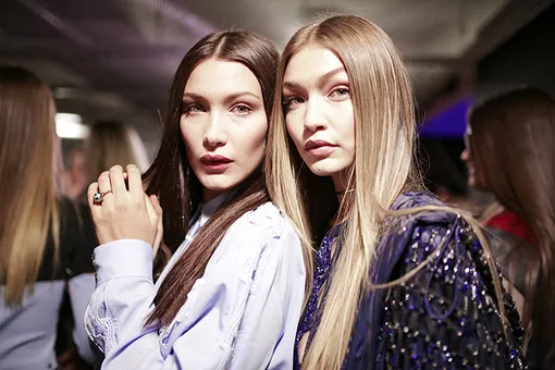 Все beauty-тренды Миланской недели моды: от желтых бровей до блестящих губ
