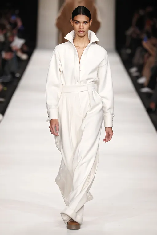 Max Mara осень-зима 22/23 Max Mara осень-зима 22/23