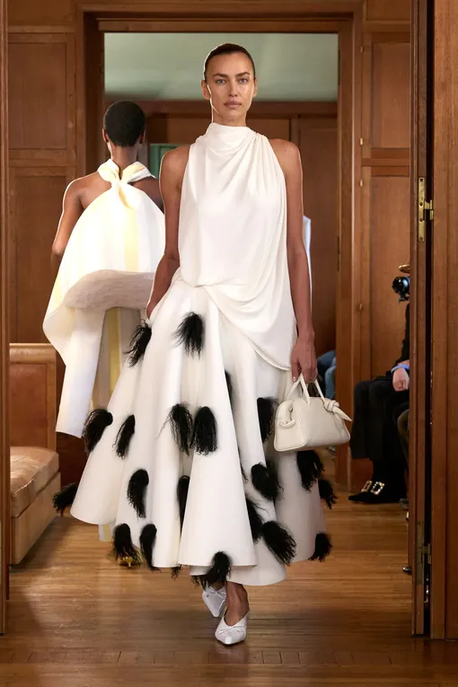 Jacquemus весна-лето 2025 Jacquemus весна-лето 2025