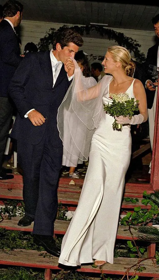 Свадьба Кэролин Бессетт и Джона Ф. Кеннеди — младшего,