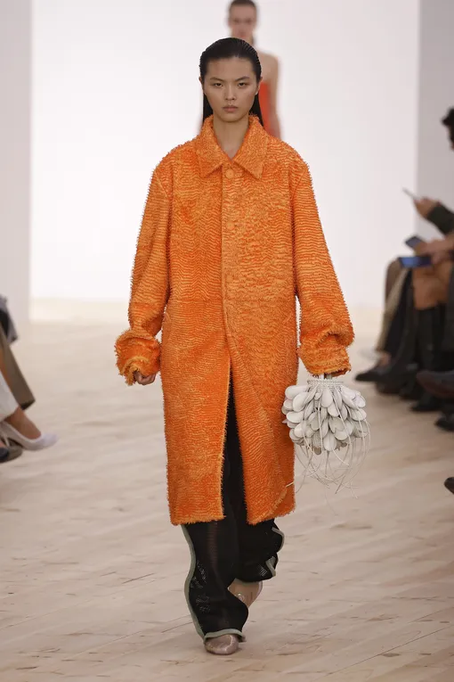 Loewe весна-лето 2026