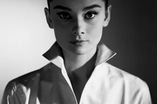 «Я настолько люблю одежду, что это чувство можно считать грехом»: как Одри Хепберн стала иконой стиля