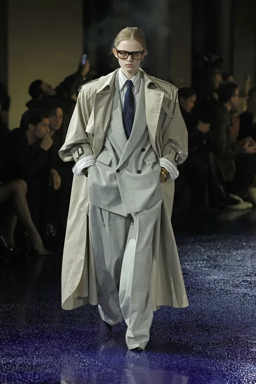 Saint Laurent весна-лето 2025