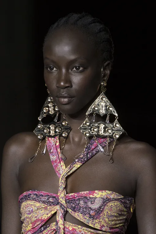 Etro весна-лето 2022 Etro весна-лето 2022