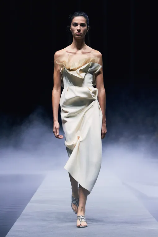 Khaite весна-лето 2026 Khaite весна-лето 2026