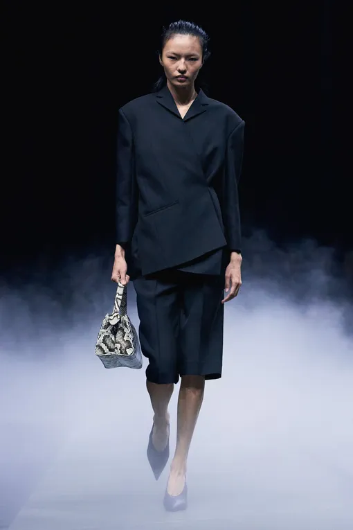 Khaite весна-лето 2026 Khaite весна-лето 2026