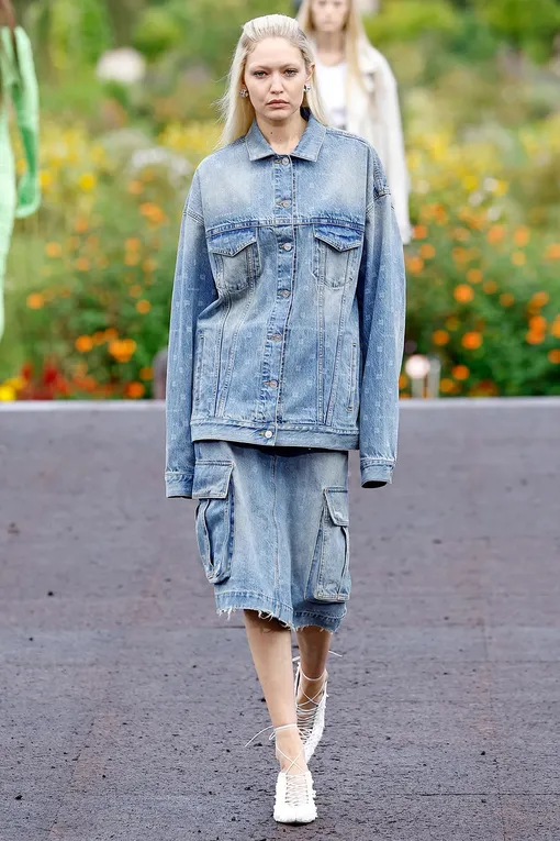 Givenchy весна-лето 2023 Givenchy весна-лето 2023