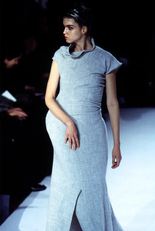 Коллекция Comme des Garçons весна-лето 1997 Коллекция Comme des Garçons весна-лето 1997