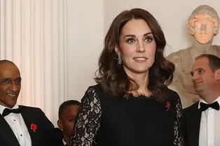 Кейт Миддлтон повторила образ Меган Маркл. С разницей в пять лет