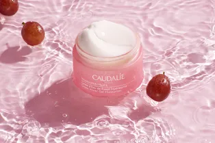 Охлаждающий скраб, невесомое увлажнение и другие бьюти-новинки