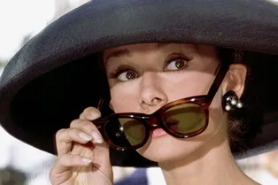 Выгодная ивестиция: 15 моделей солнцезащитных очков, которые никогда не выйдут из моды