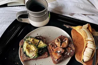 5 полезных перекусов, в которых меньше 100 калорий