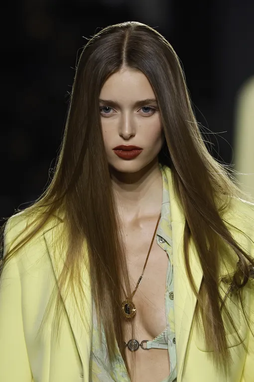 Versace весна-лето 2025 Versace весна-лето 2025