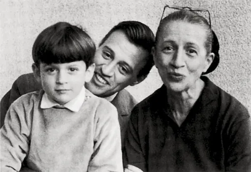 Вриланд с сыном Фредериком и внуком Александром, 1960 год