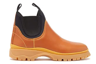 Летние сапоги: 10 пар осенней обуви, которые можно начать носить в августе