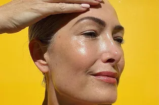 Привычки, которые помогут сохранить овал лица четким