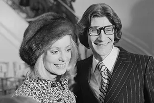 Катрин Денев выставит на продажу свою личную коллекцию нарядов Yves Saint Laurent