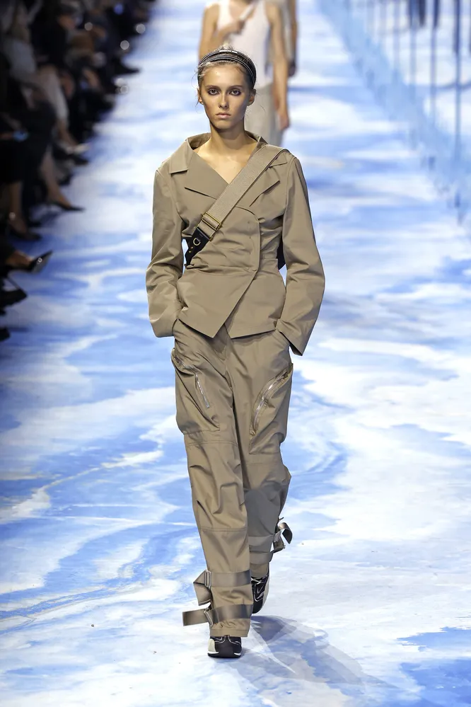 Christian Dior весна-лето 2025 Christian Dior весна-лето 2025