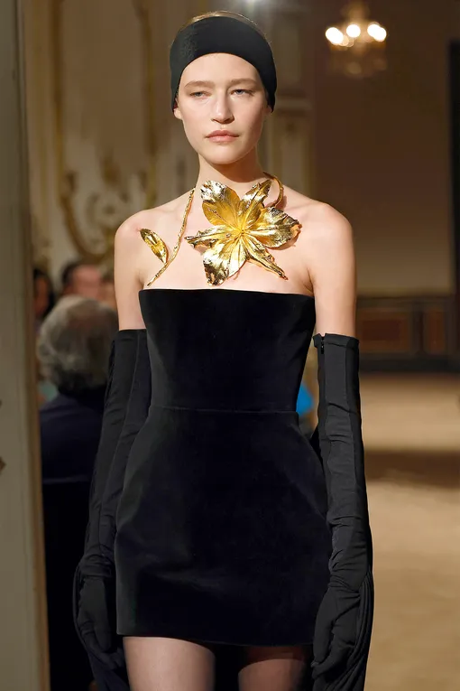 Schiaparelli осень-зима 2023/24 Schiaparelli осень-зима 2023/24