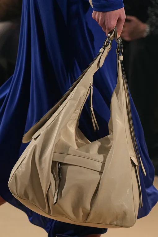 Isabel Marant осень-зима 2022/23 Isabel Marant осень-зима 2022/23