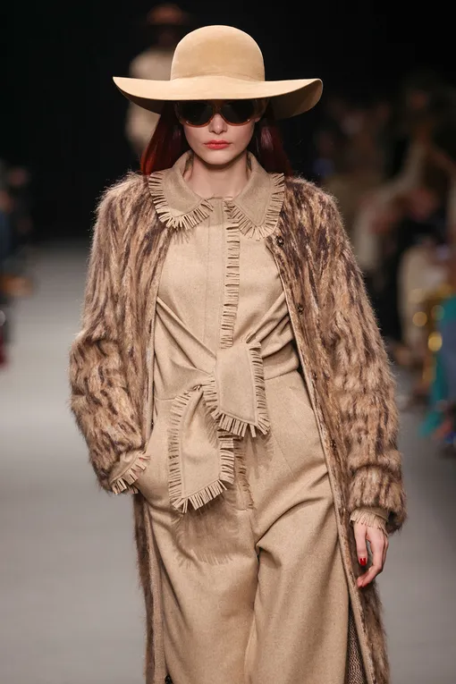 Alberta Ferretti осень-зима 22/23 Alberta Ferretti осень-зима 22/23