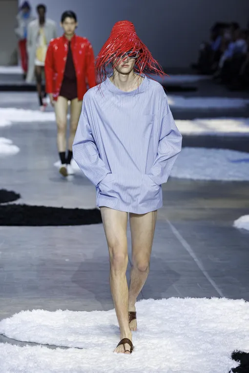 Prada Menswear весна 2026