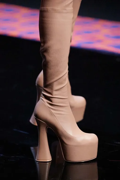 Lanvin осень-зима 2022/23 Lanvin осень-зима 2022/23