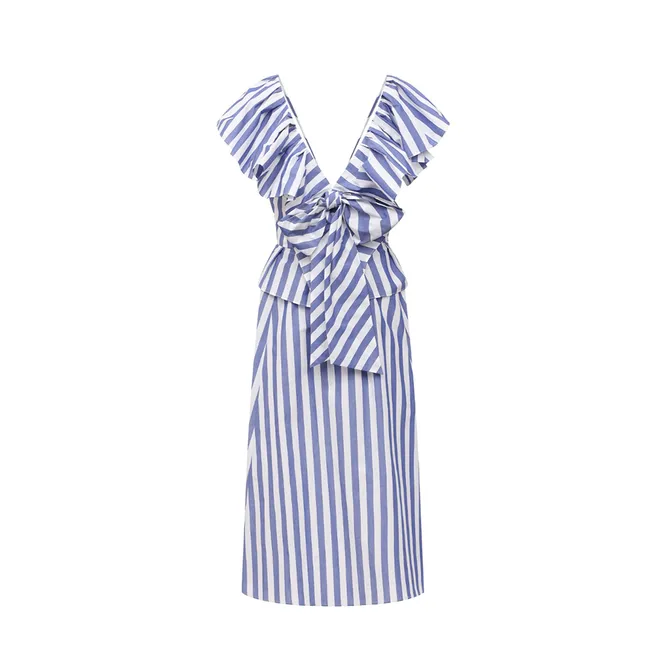 CAROLINA HERRERA, 189 500 руб. CAROLINA HERRERA, 189 500 руб.