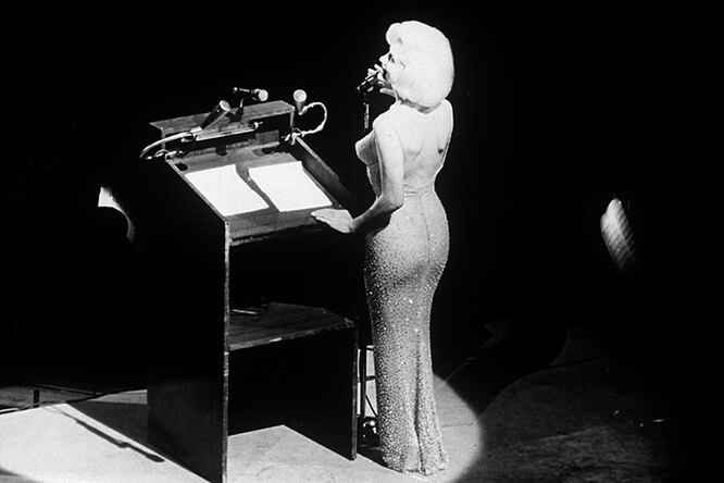 Легендарное платье Мэрилин Монро продадут за 2,5 миллиона долларов
