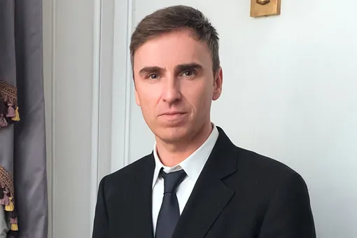 Calvin Klein объединит женскую и мужскую коллекции Calvin Klein объединит женскую и мужскую коллекции