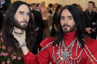 Как «вторая» голова Джареда Лето стала главным аксессуаром Met Gala-2019