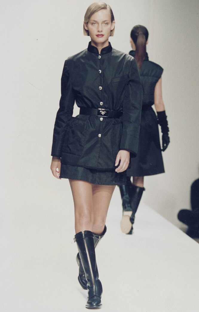 PRADA весна-лето 1995