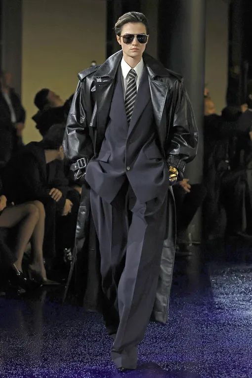 Saint Laurent весна-лето 2025
